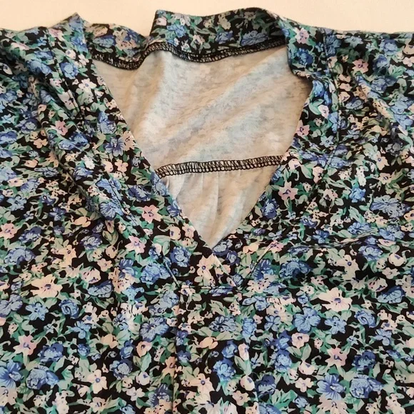 Bundle of 2 Cotton Knit T Shirts Size L Spring Summer Casual Floral Comfy Flowy - Picture 12 of 12